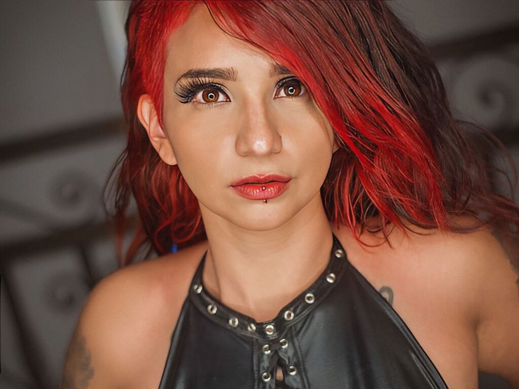 Helenaroble's profile - Image n°1