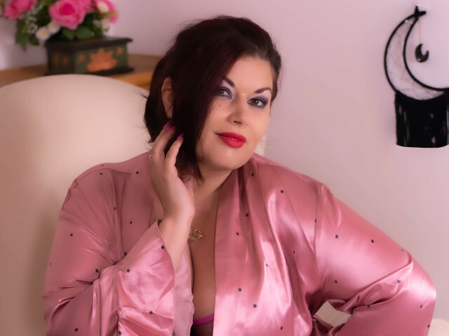 HelenMoon's profile - Image n°1