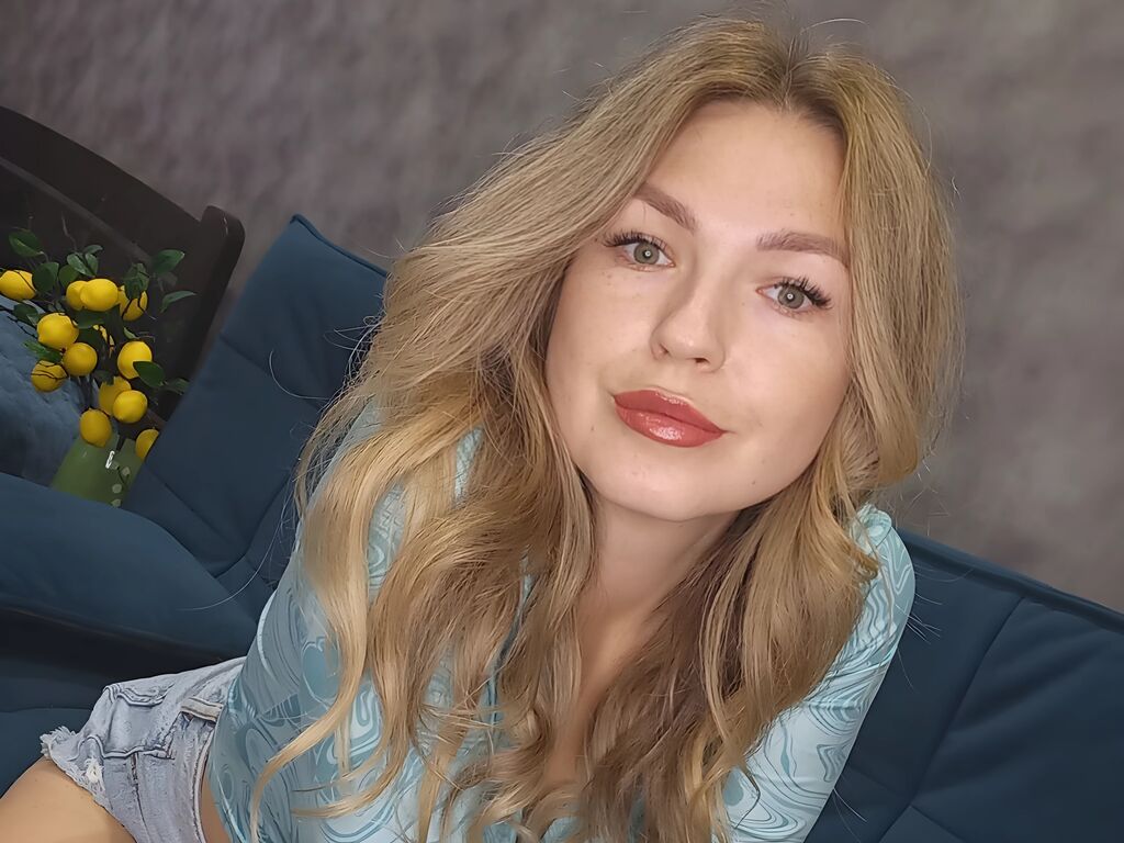 Helenonelove's profile - Image n°0