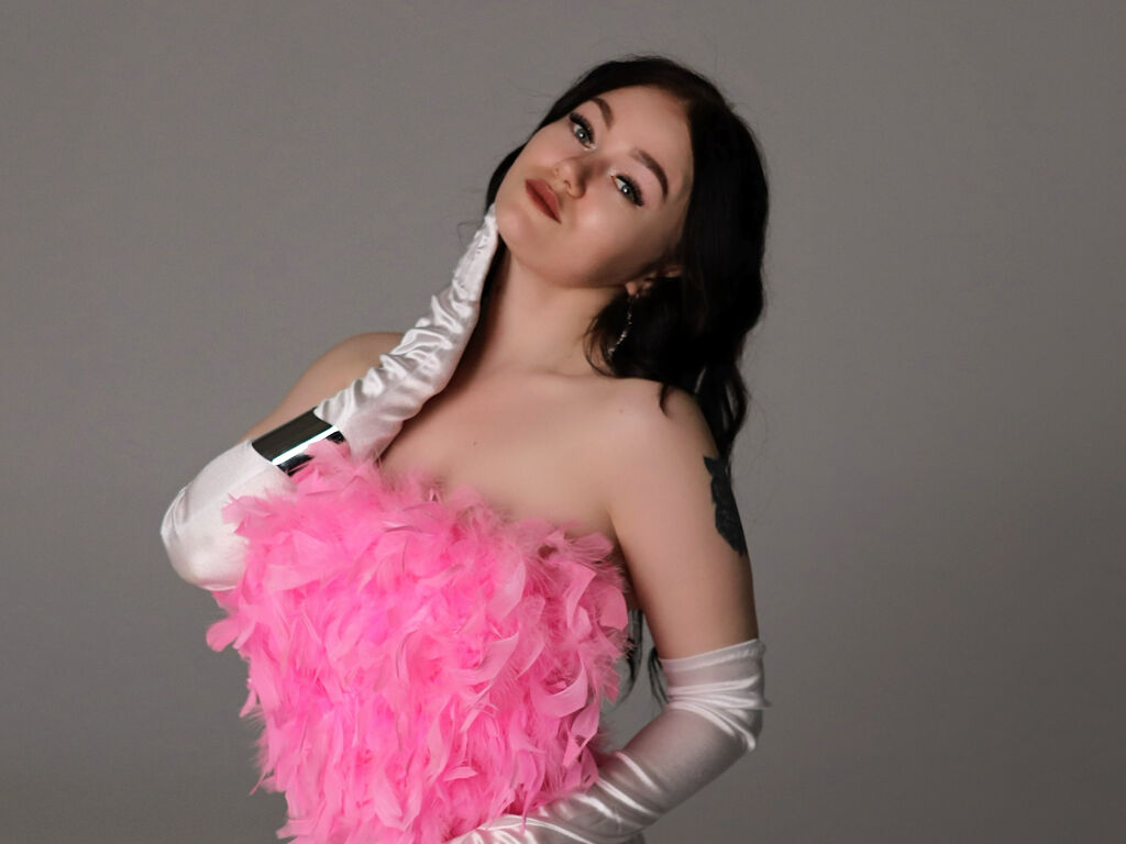 Helentomsons's profile - Image n°1