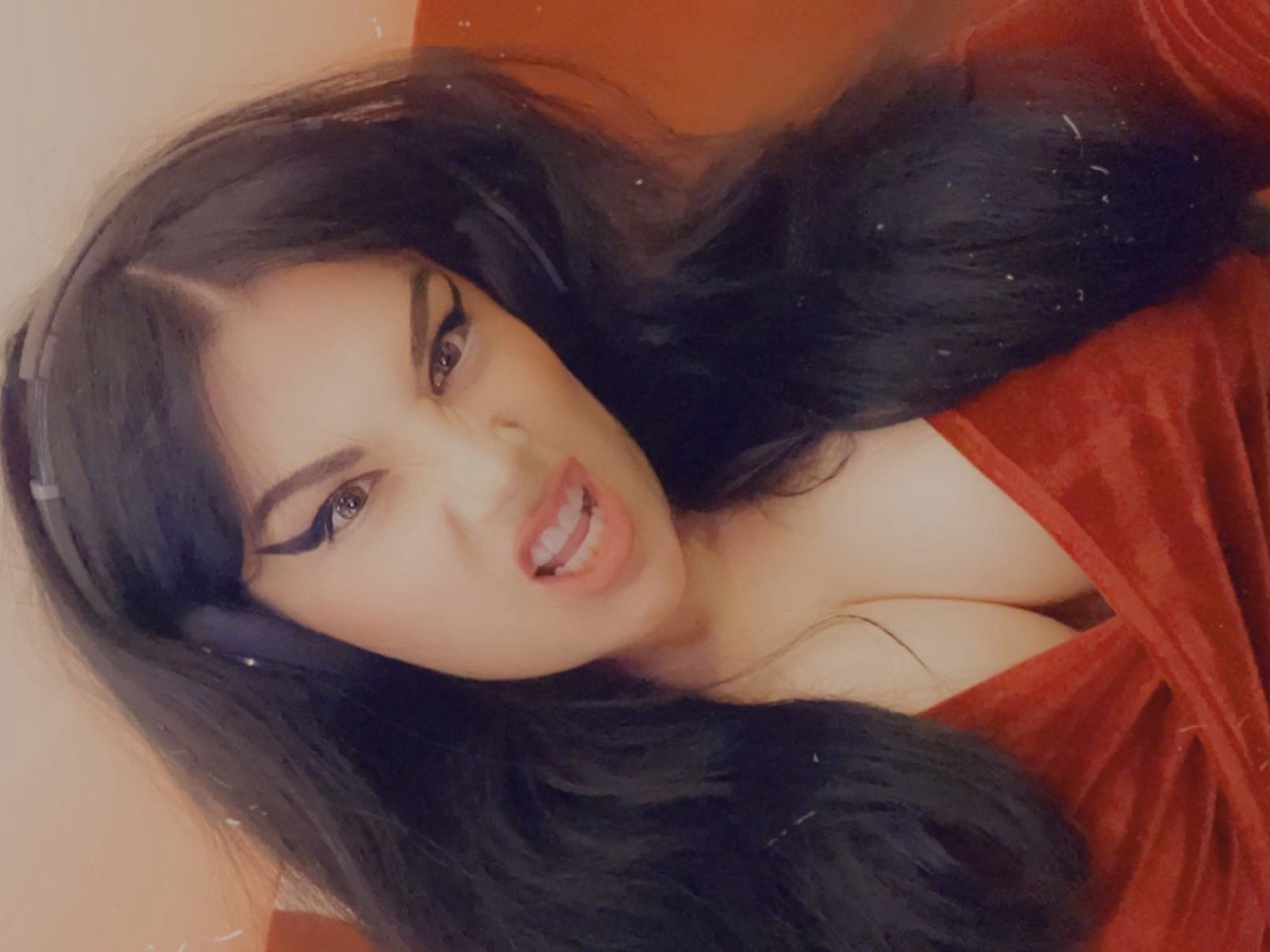 Hello_Devilish's profile - Image n°1