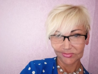 Hellythenice's Sexcam