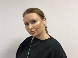Webcam sex with Henriettafears