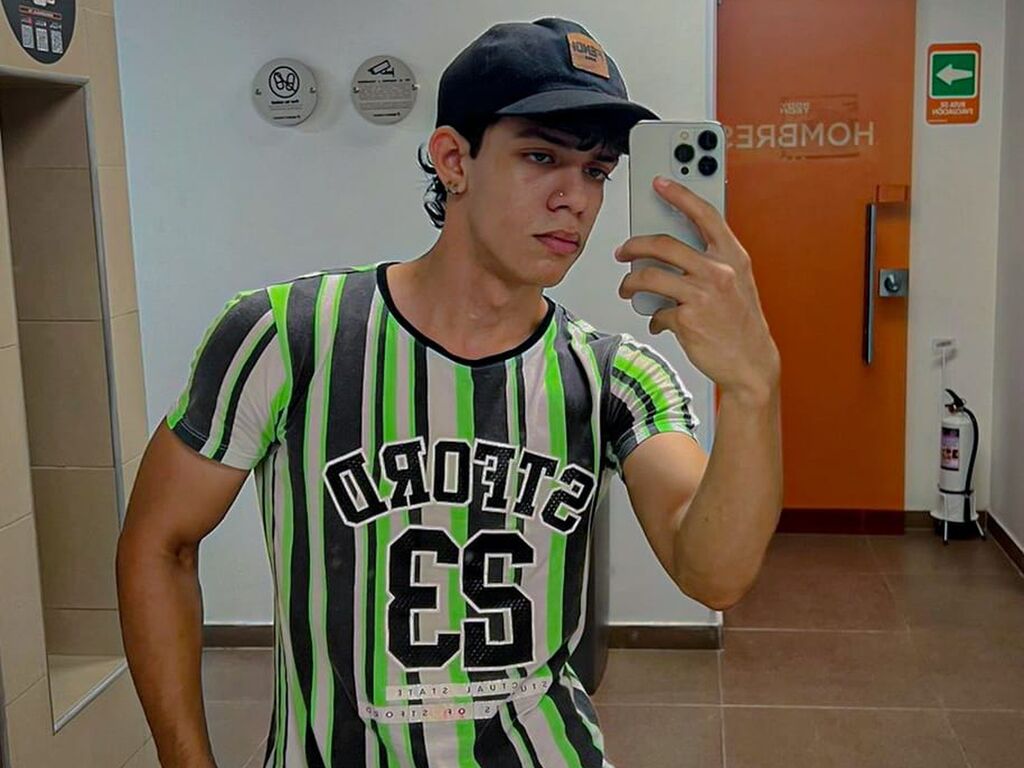 Henrysenni's profile - Image n°0