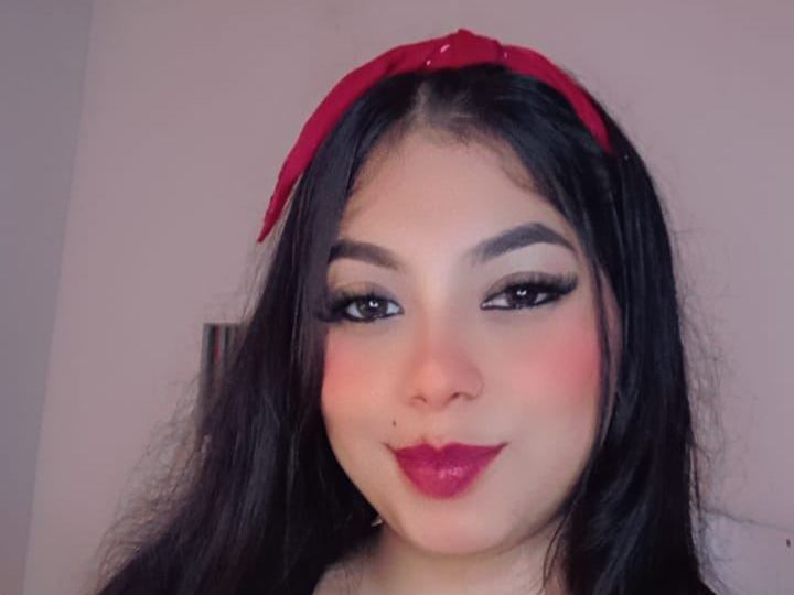 Hilary_Mml's profile - Image n°0