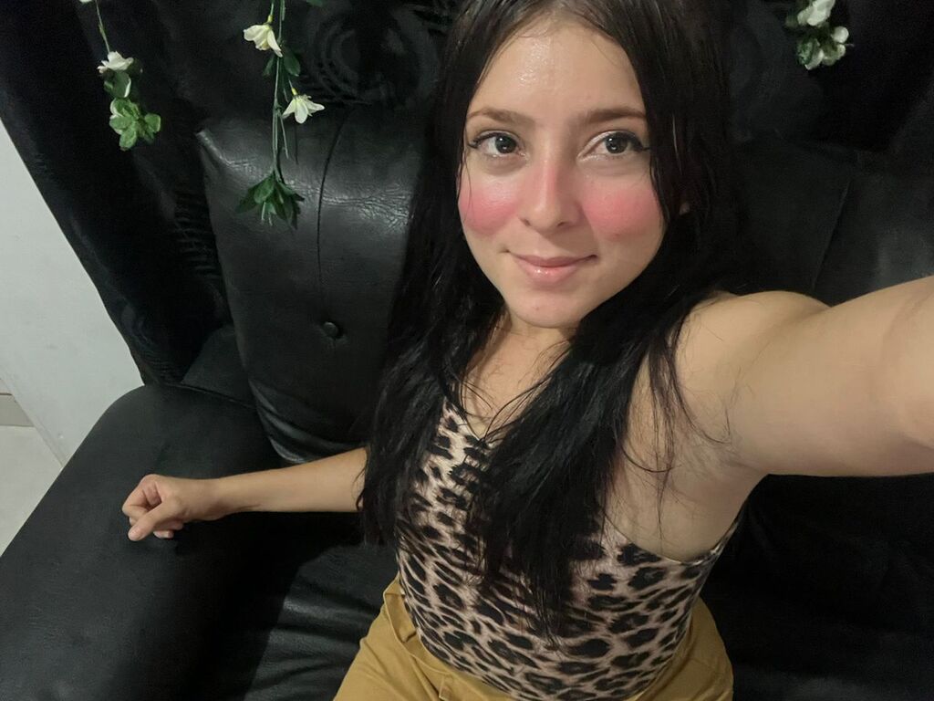 Hilarydanss's profile - Image n°0