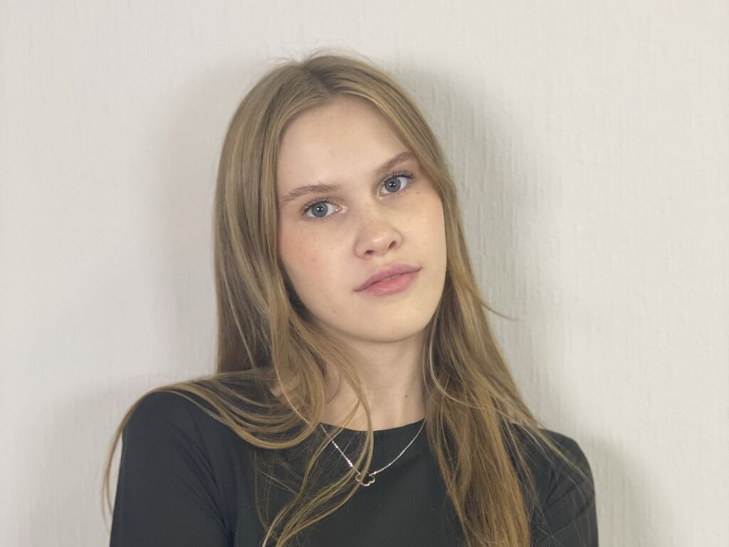 Hildacrull's profile - Image n°1
