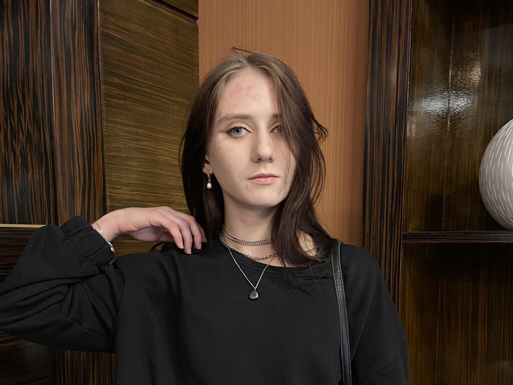 Hildcritchlow's profile - Image n°0