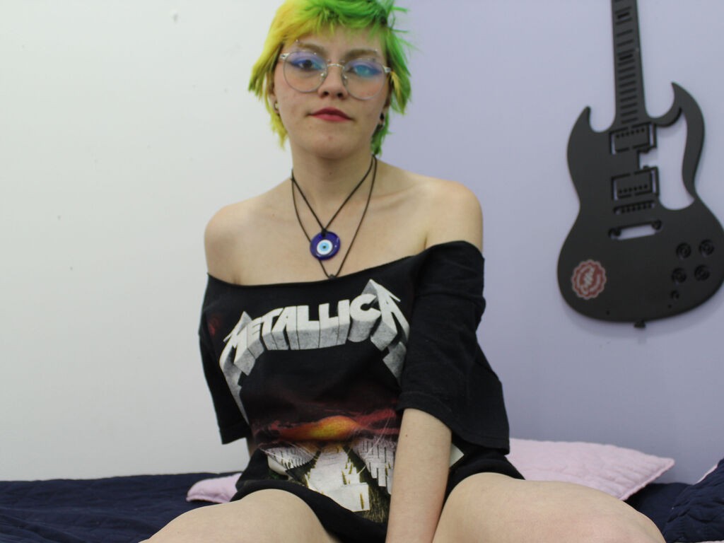 Hillaryjhons's profile - Image n°0