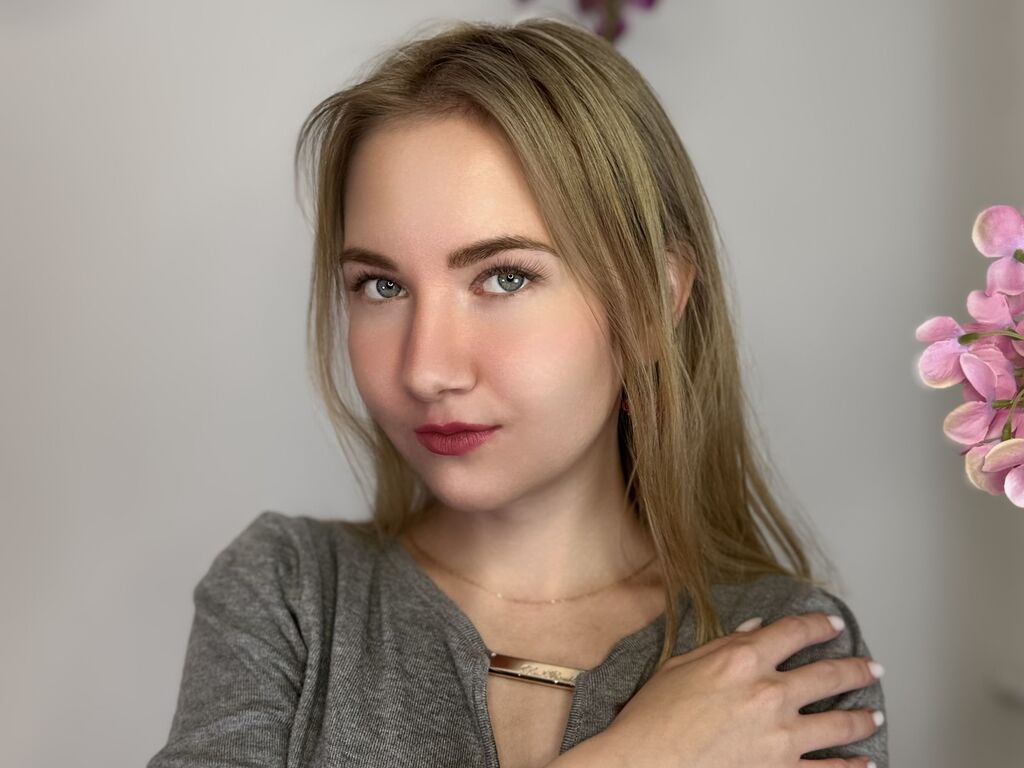 Hisakohenn's profile - Image n°1