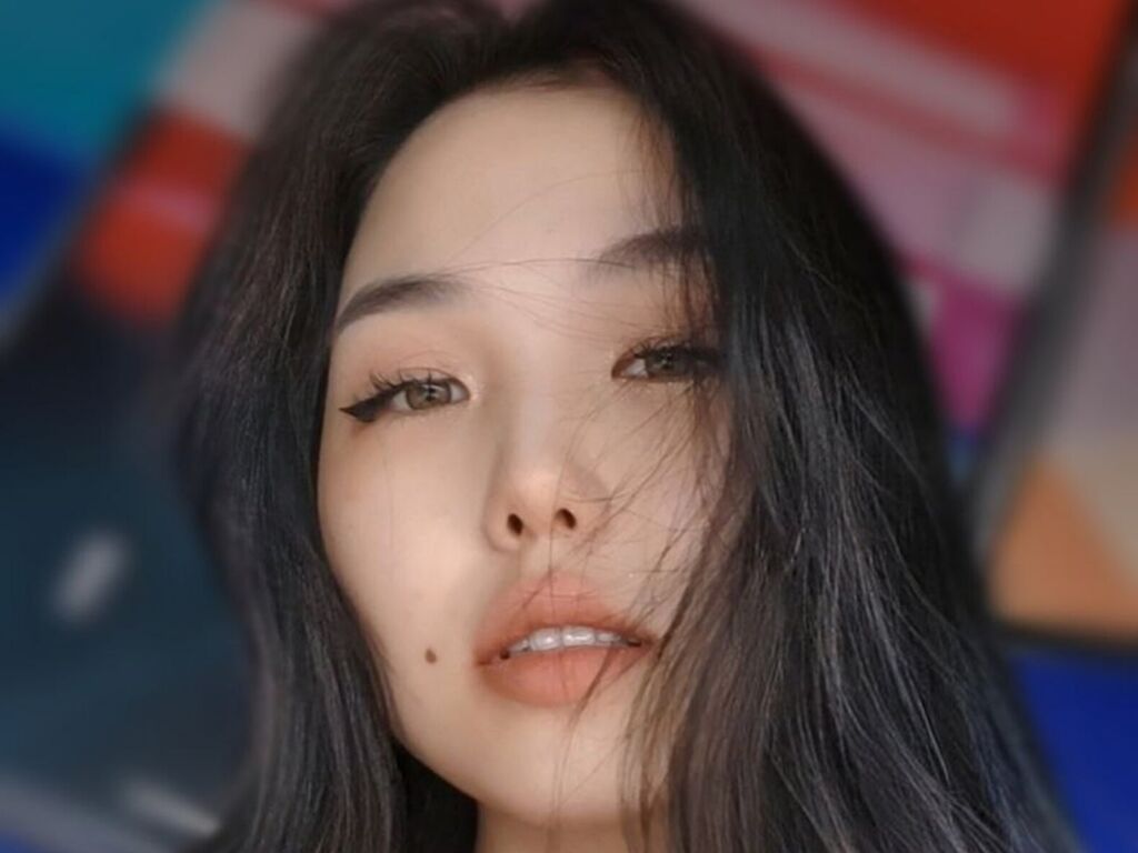 Hollisdunnell's profile - Image n°1