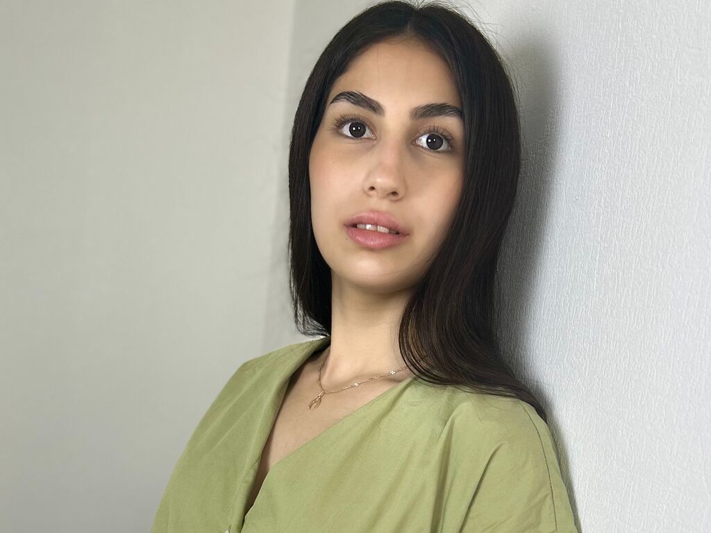 Hollisengelby's profile - Image n°0