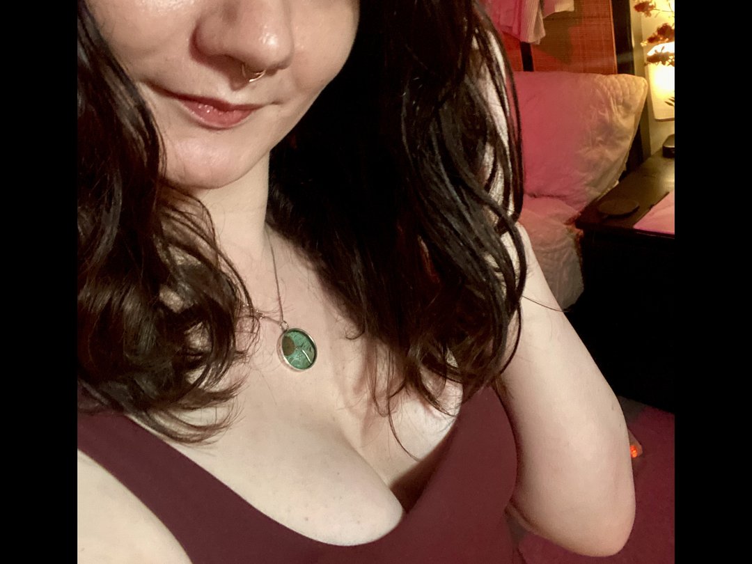 Holly_Fawn's profile - Image n°1