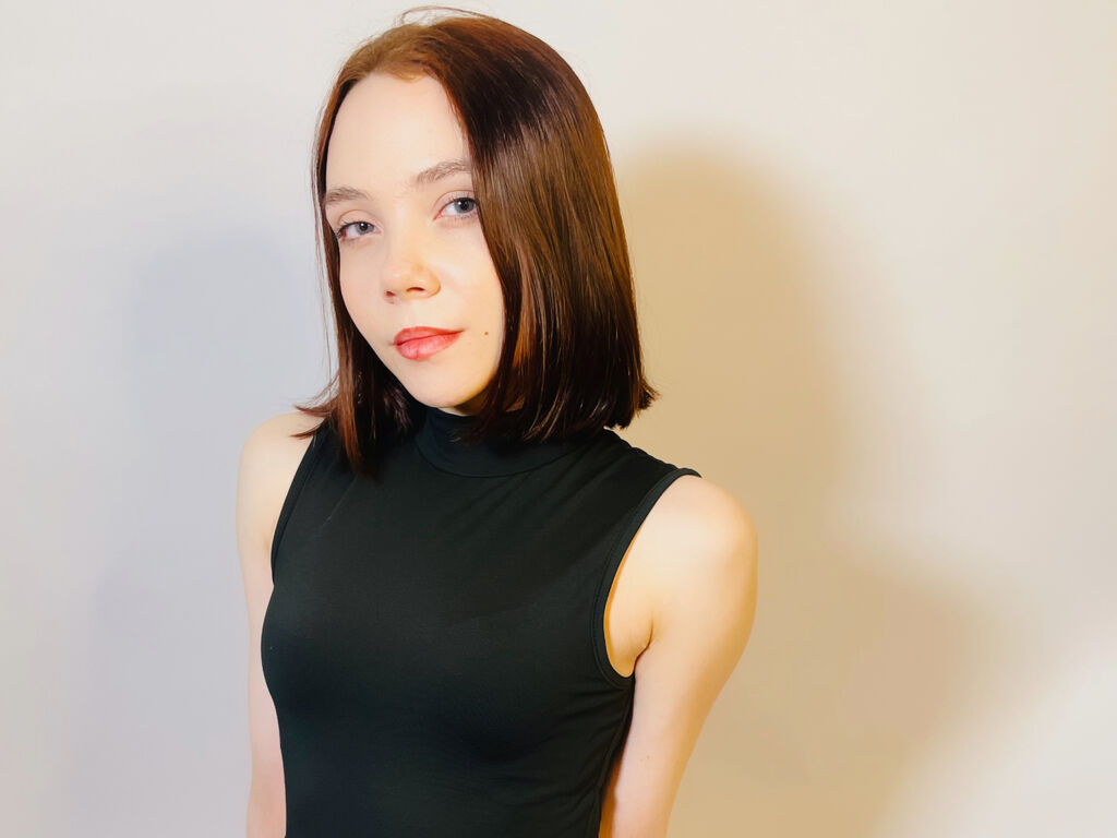 Hollyjones's profile - Image n°4