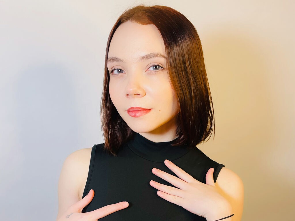 Hollyjones's profile - Image n°3