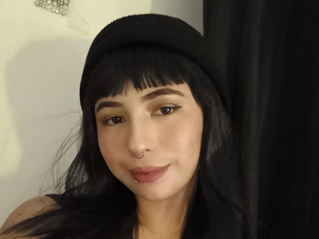 Profil de Hollysquirtx - Photo n°0