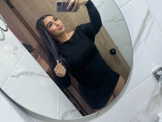 Webcam sex with Honey_Goddess21