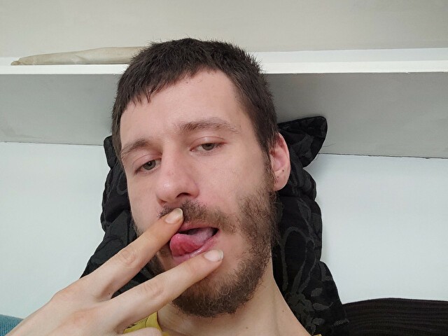 Hornyman's profile - Image n°1