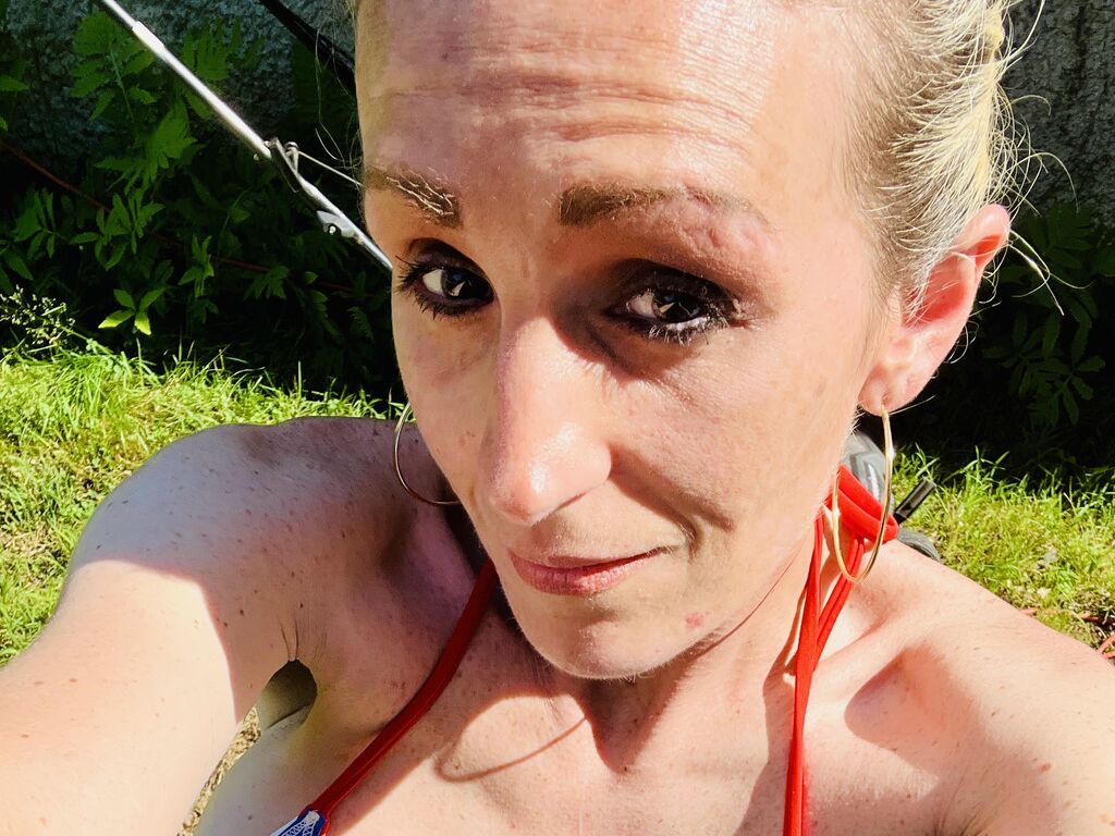 Hotsummerss's profiel - Afbeelding n°1