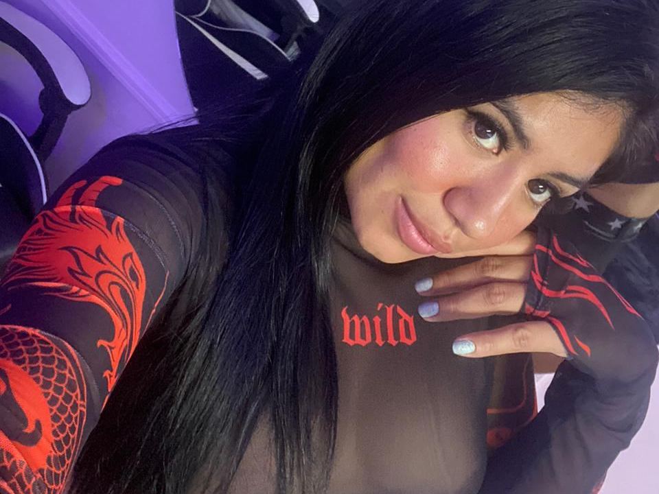 Hottieminee19's profile - Image n°3