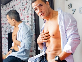 Webcam sex con Hotttoro