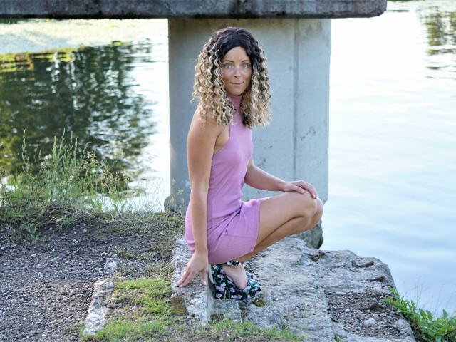 Housewife's profiel - Afbeelding n°67