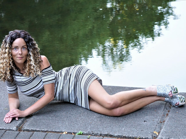 Housewife's profiel - Afbeelding n°61