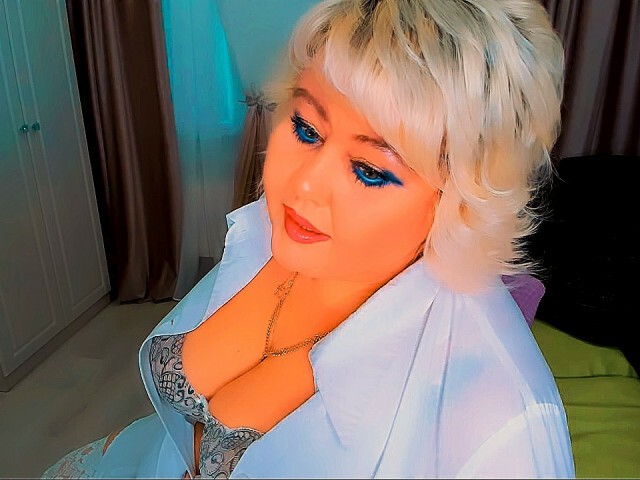 HugeBooobs's profiel - Afbeelding n°36