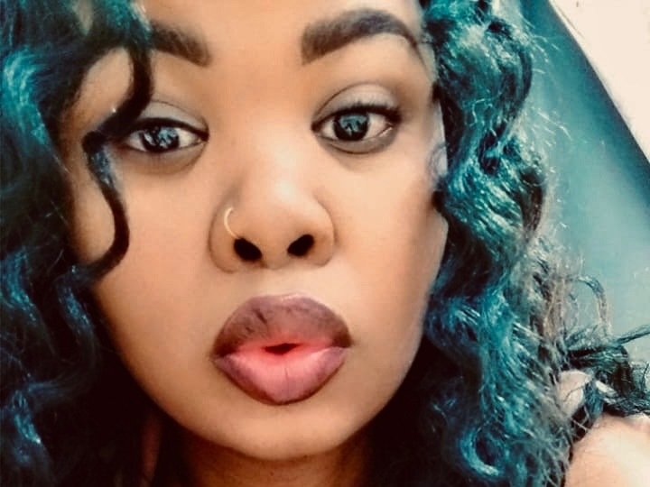 Profil de HUGEJUGS40DD - Photo n°1