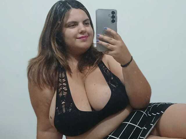 Hugetitties's profile - Image n°7