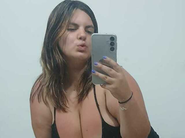 Hugetitties's profile - Image n°9