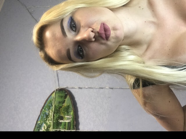 IamHotBlonde's profiel - Afbeelding n°11