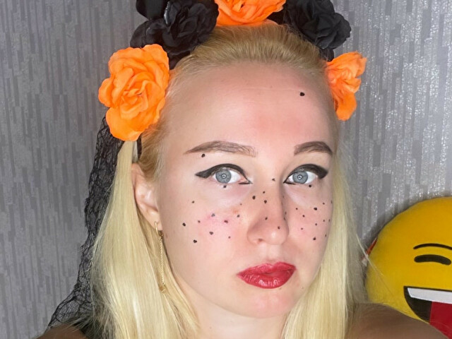 IamHotBlonde's profile - Image n°4