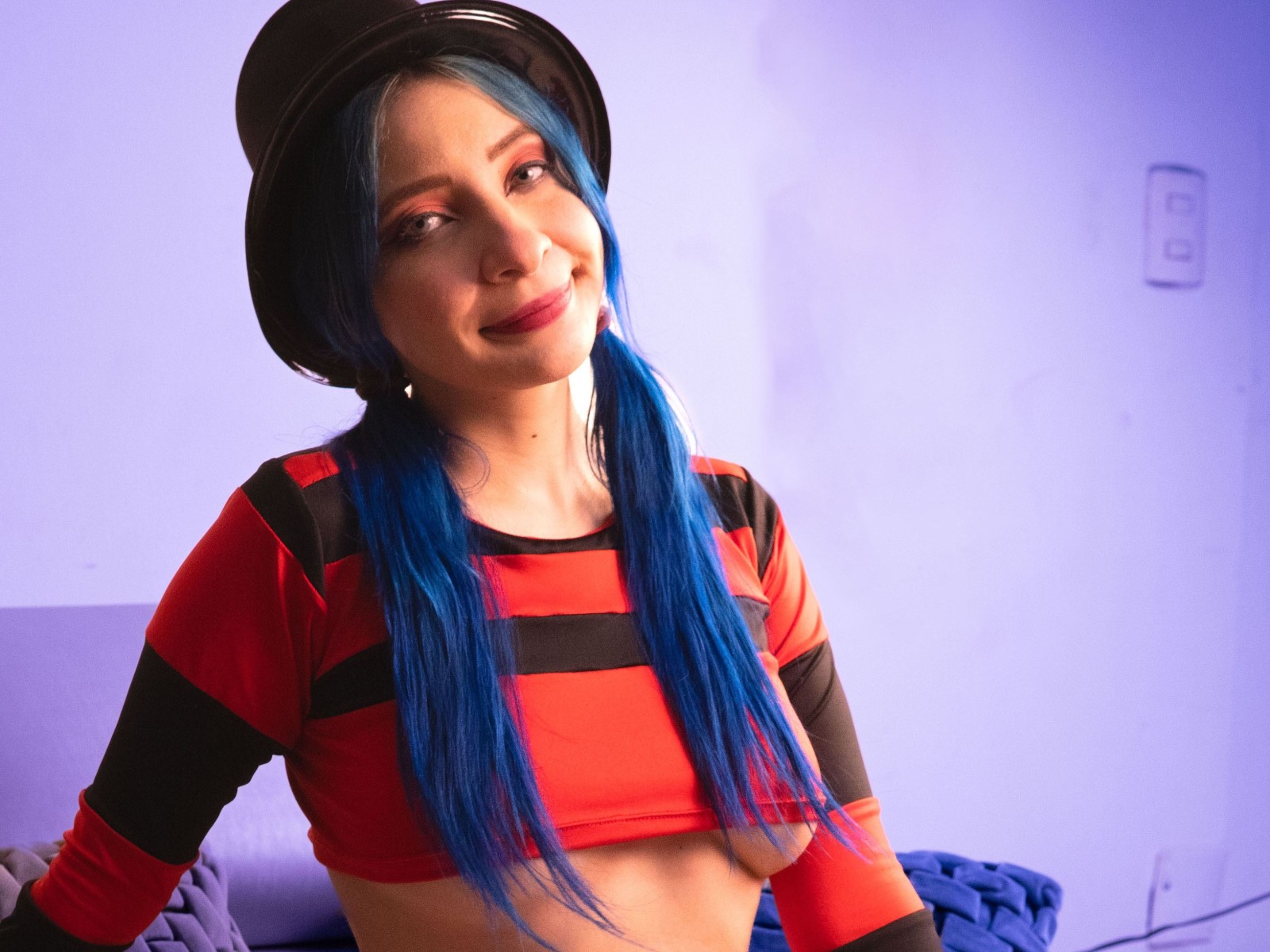 Iamhotestkitty's profile - Image n°4
