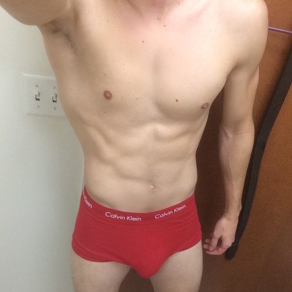 ijustturned18lol's profiel - Afbeelding n°15