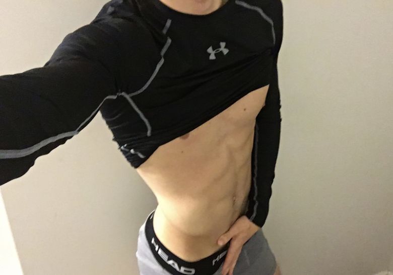 ijustturned18lol's profile - Image n°2