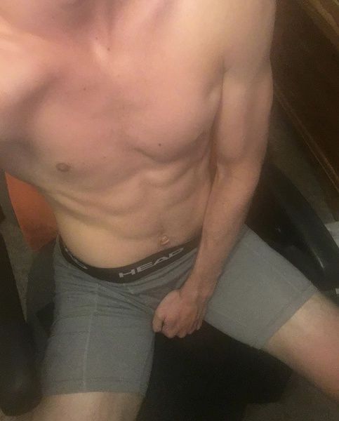 ijustturned18lol's profiel - Afbeelding n°19