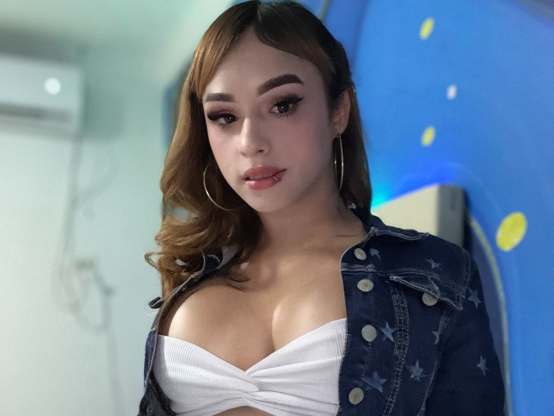 Imemilyhot's profile - Image n°0