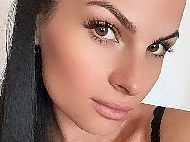 Imyouralexis's profile - Image n°1
