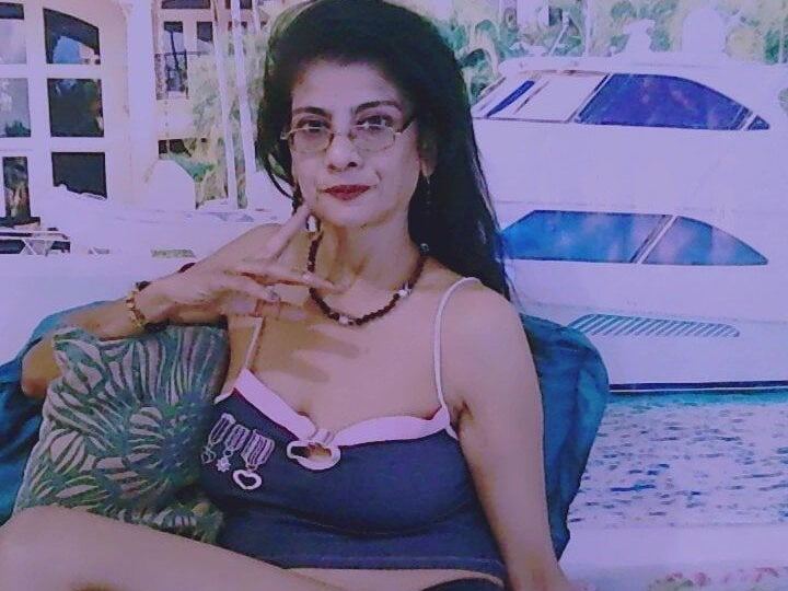 IndianAllure69's profiel - Afbeelding n°7