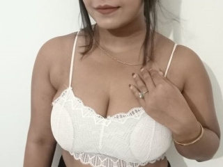 Webcam sex con Indianradhika25