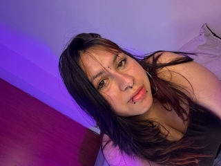 Webcam sex with Iris_Roses