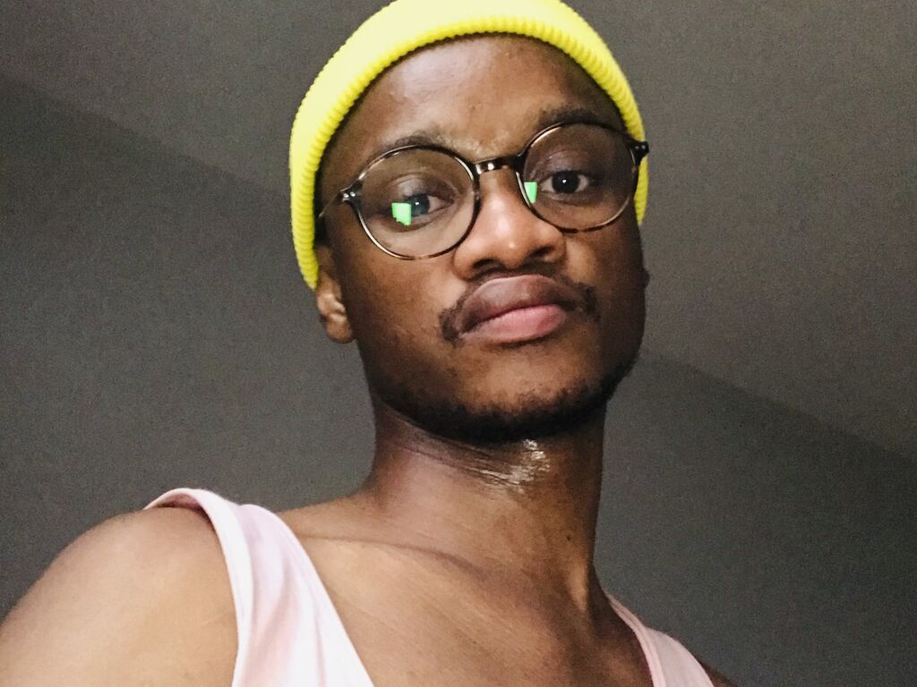 Irvinthulani's profile - Image n°0