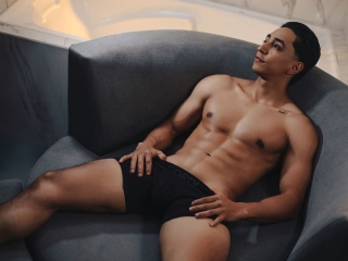 Webcam sex with Isaaccooper