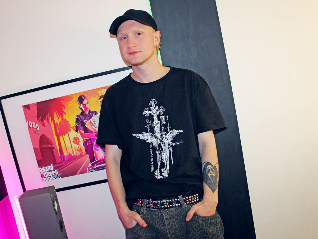 Isaacwhitee's profile - Image n°1