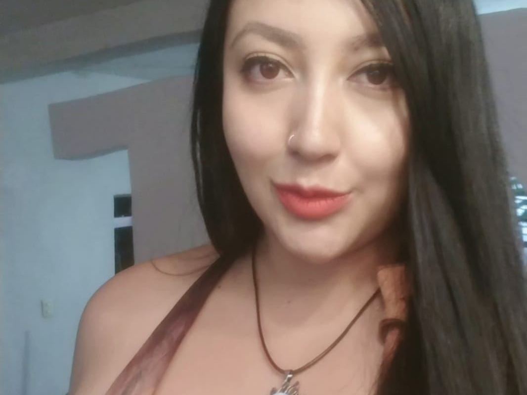 Isabella_Mintour's profile - Image n°0
