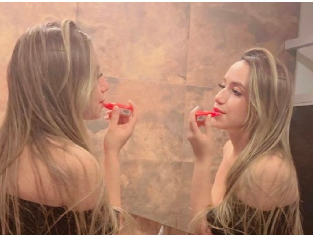 Isabellababinton's profile - Image n°2