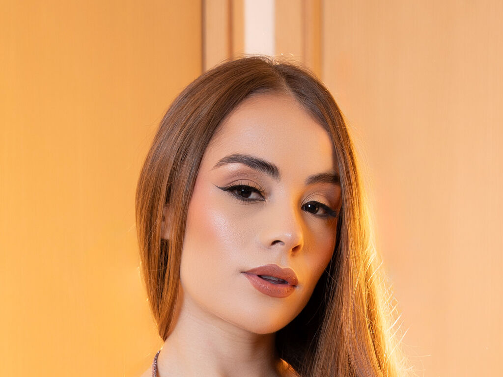 Isabellaponce's profile - Image n°1