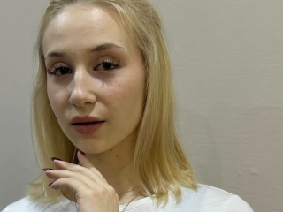 Webcam sex with Isabelneugent