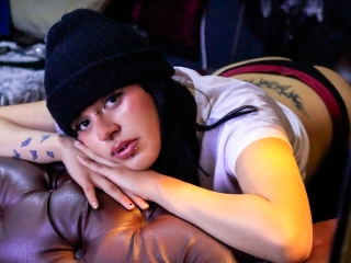 Isadorafalzone's Sexcam